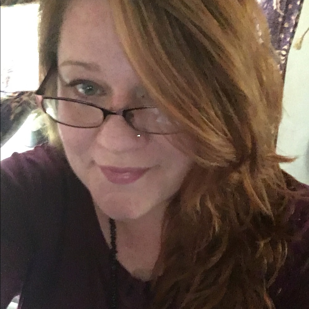 Meet your Posher, April